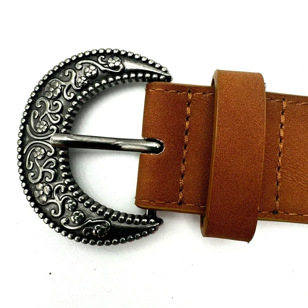 KOHLS Women's Medium Brown Fashion Belt Vegan Leather Silver Round Floral Buckle